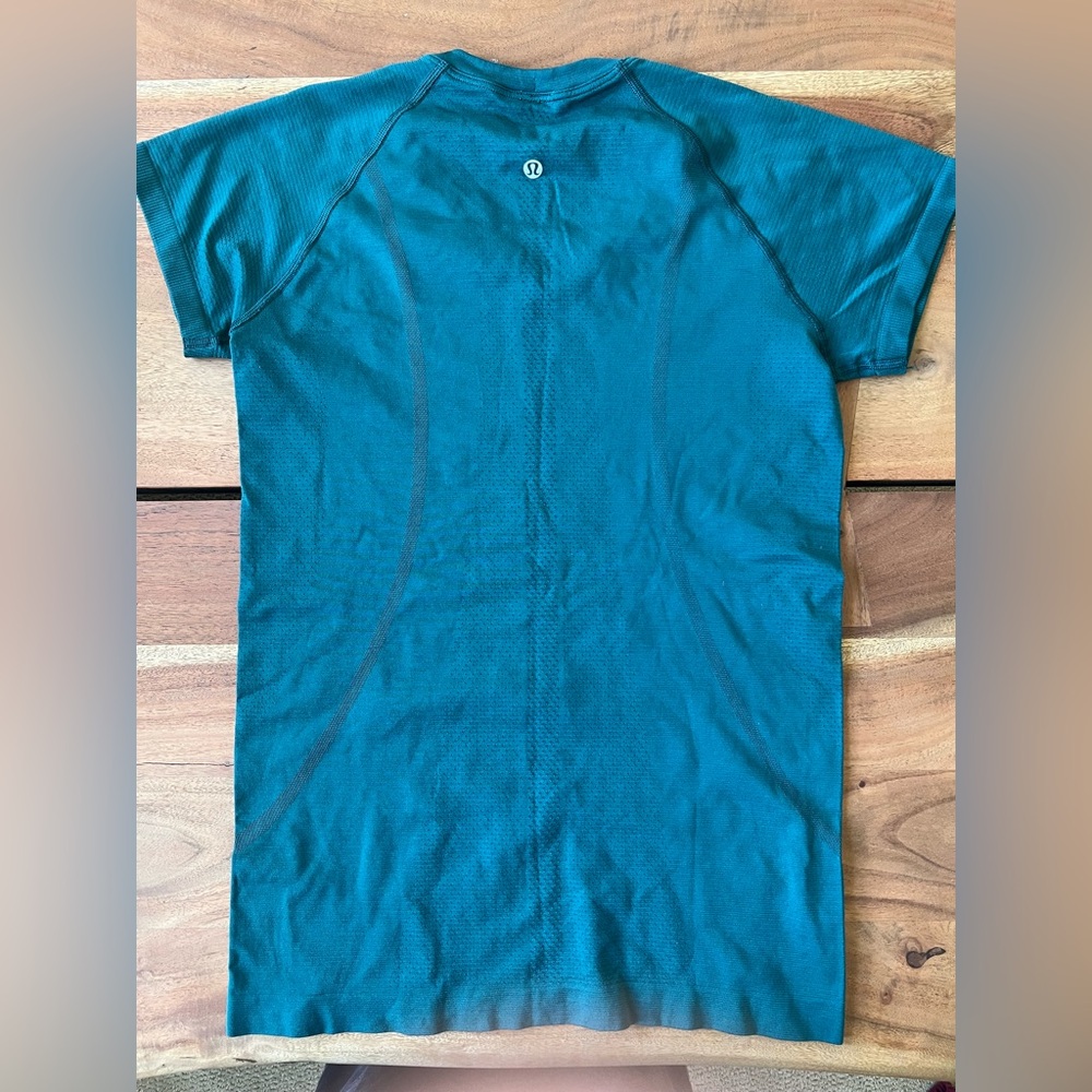 lululemon athletica Swiftly Tech Hip Length Tee - Picture 2 of 4